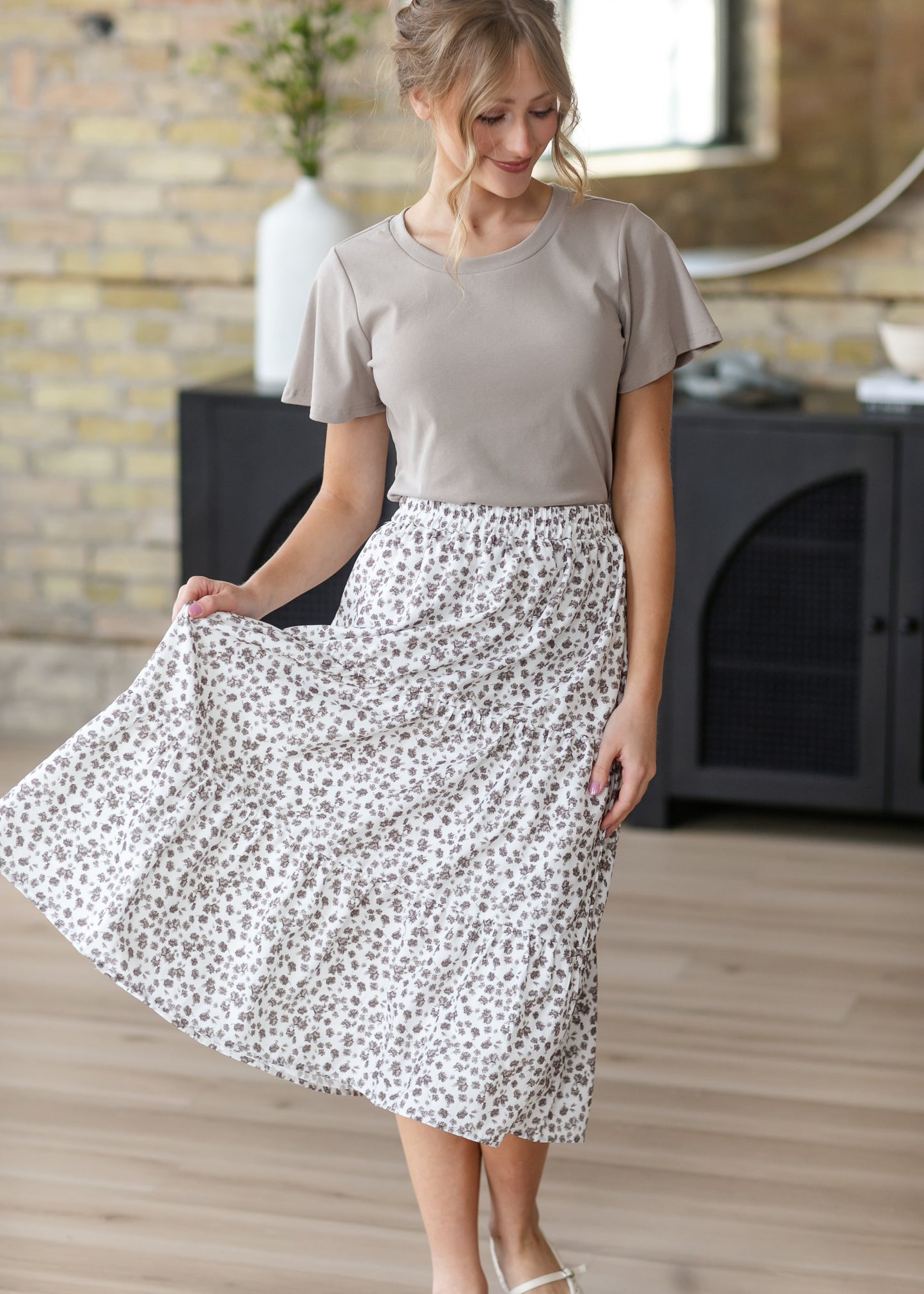 Harlow Tiered Floral Midi Skirt