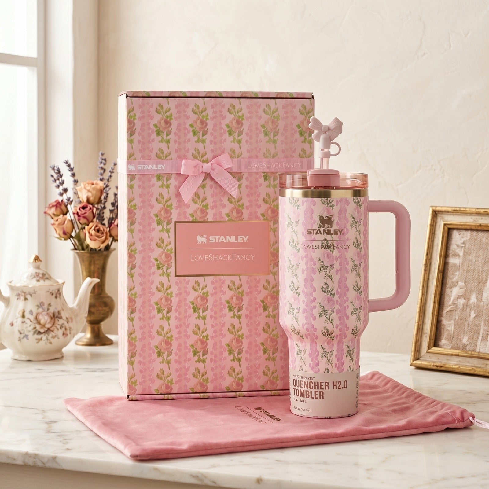 Stanley x LoveShackFancy Rosa Beaux Pink 40 OZ Quencher Secondary image