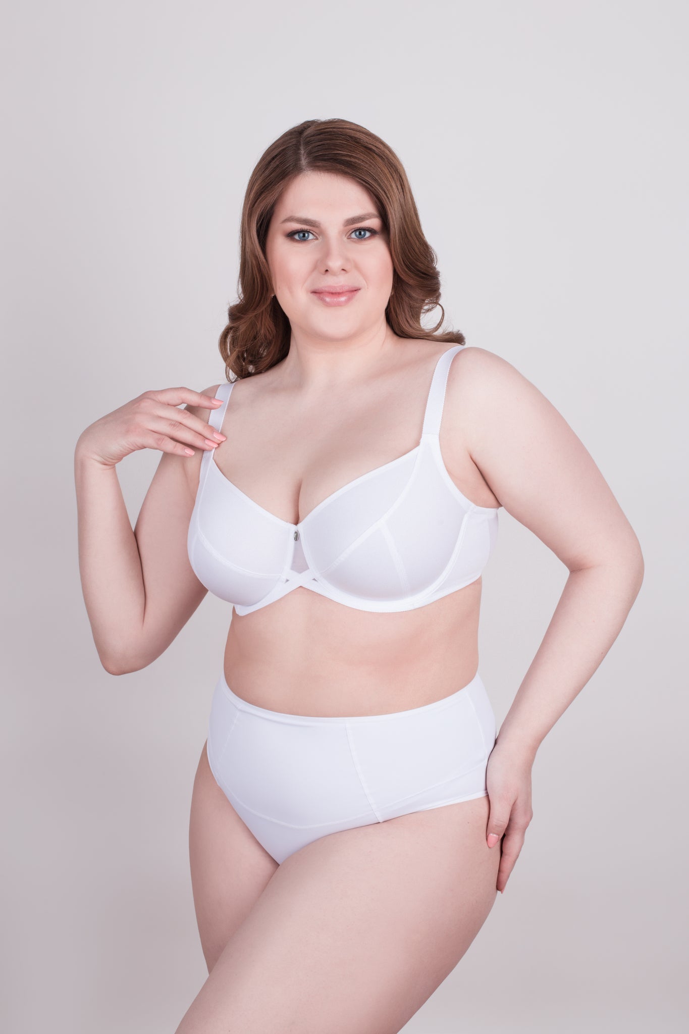 Bra Milavitsa 105910 - Underwired, Triple Segment, Fixed Straps Main image