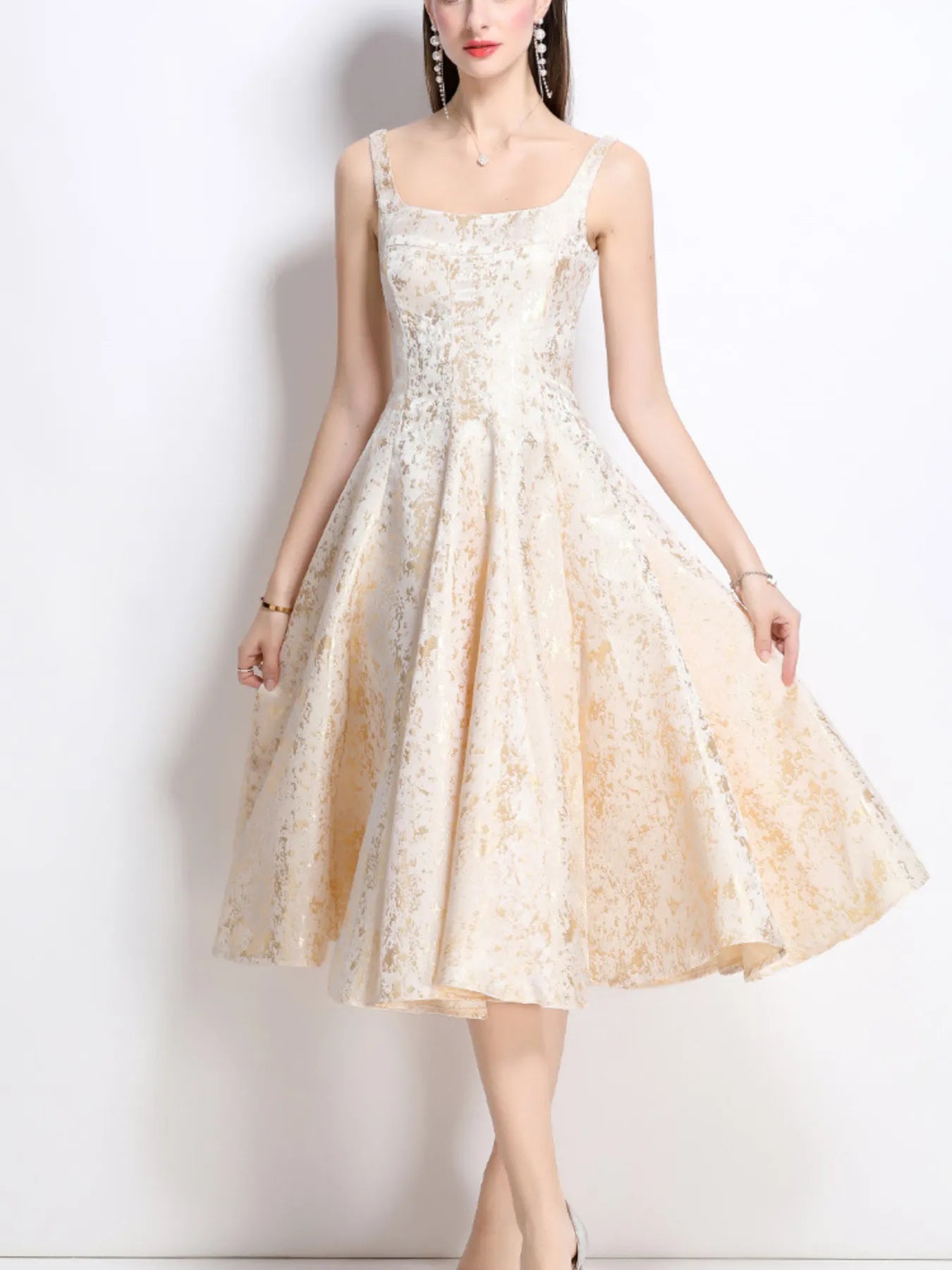 Floral A-Line Sleeveless Midi Dress view 2 - Shopiebay