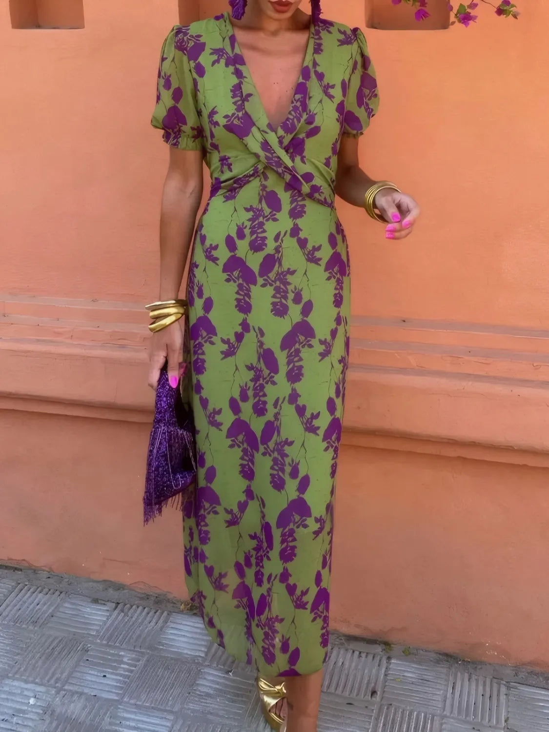 Printed Plunge Short Sleeve Midi Dress Secondary image
