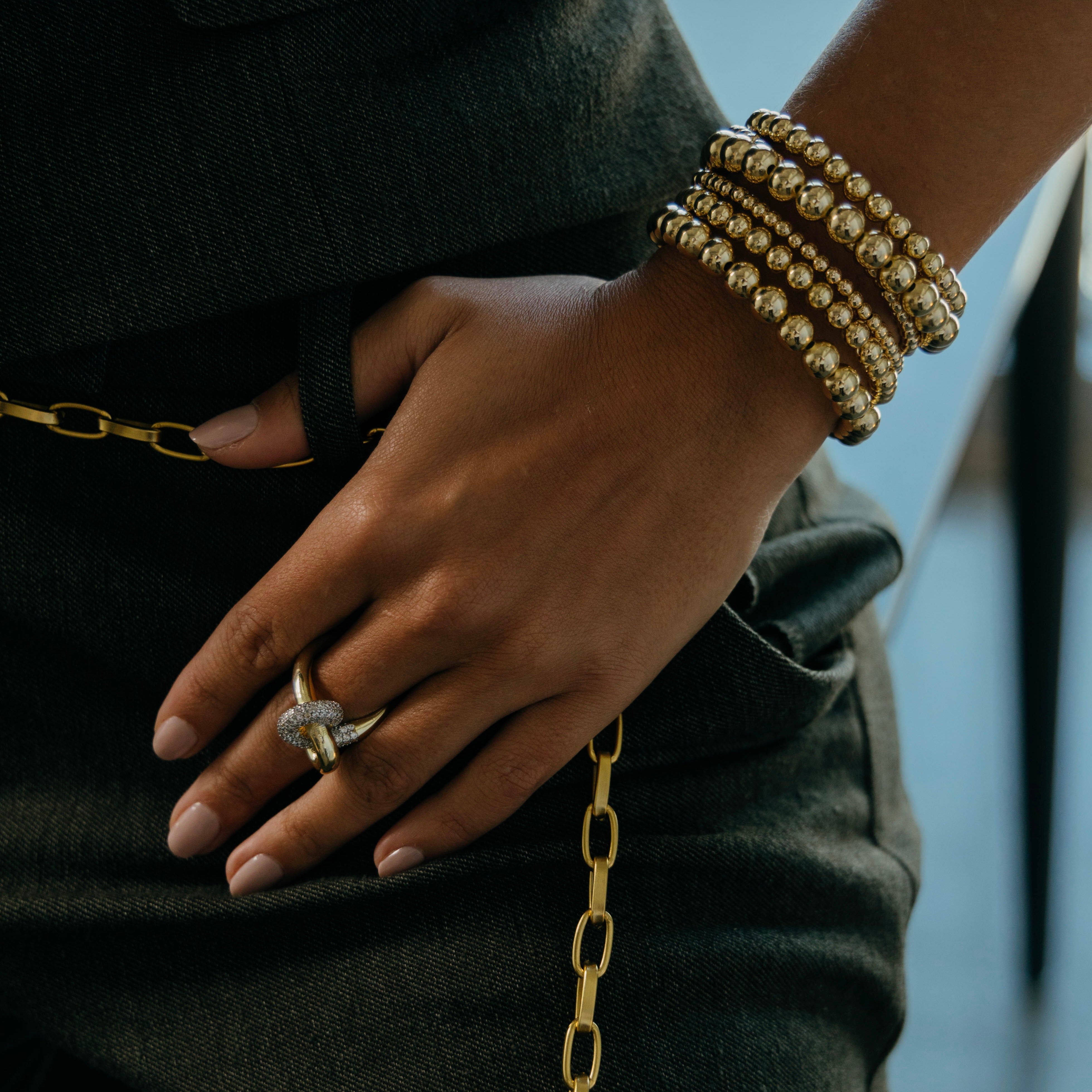 Atlas Knot Ring Secondary image