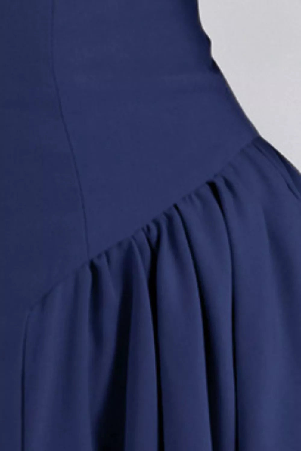 Sweetheart Neck Ruched Midi Dress view 3 - Shopiebay