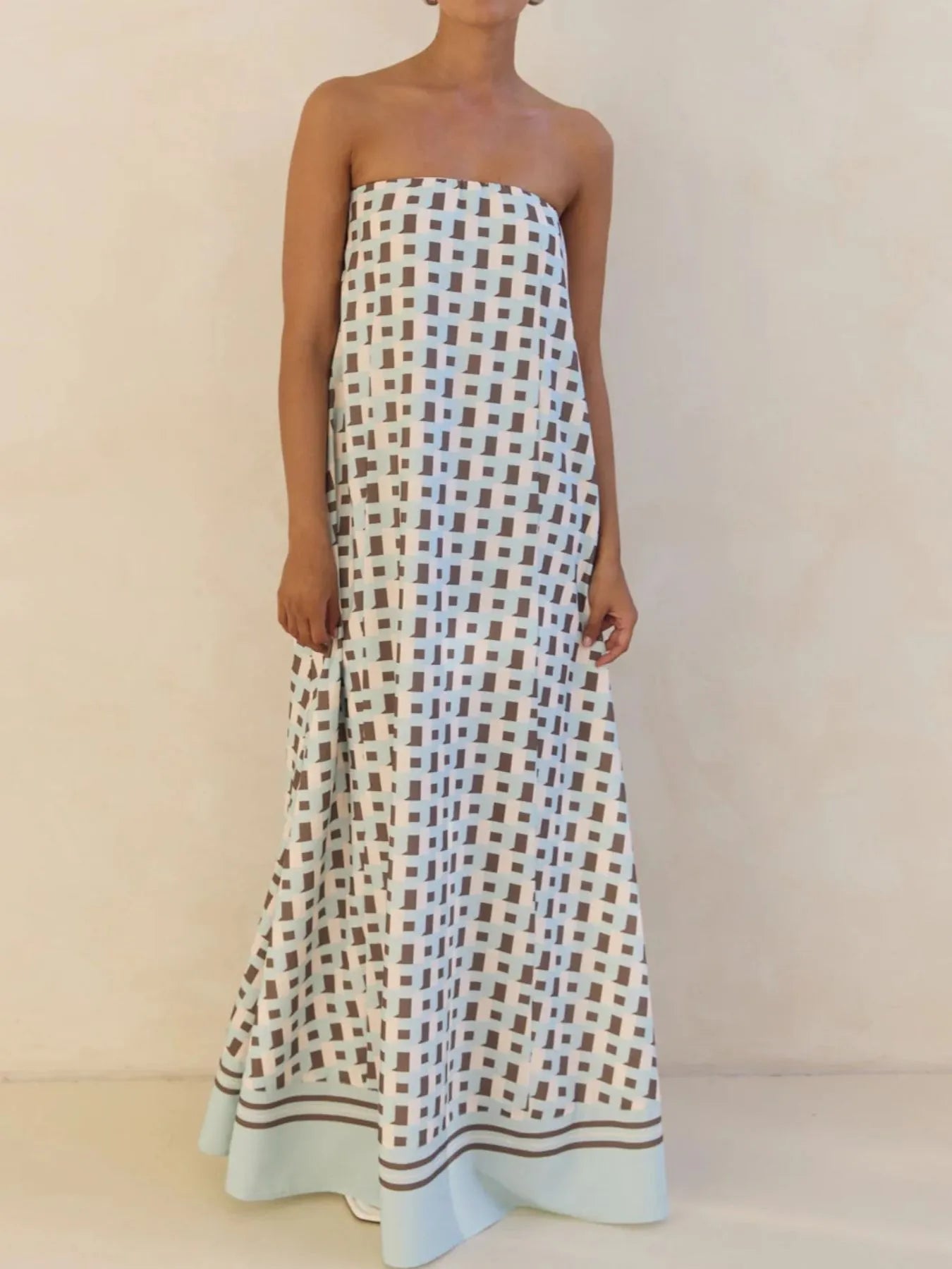 Smocked Printed Tube Maxi Dress - product image 10