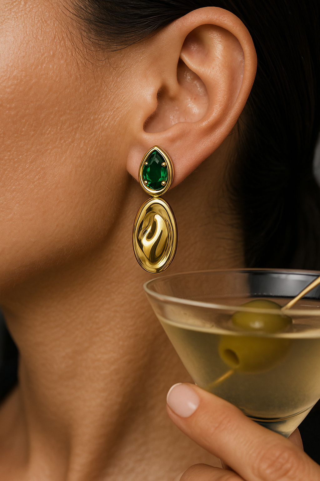 Virginia Emerald Drop Earring Secondary image