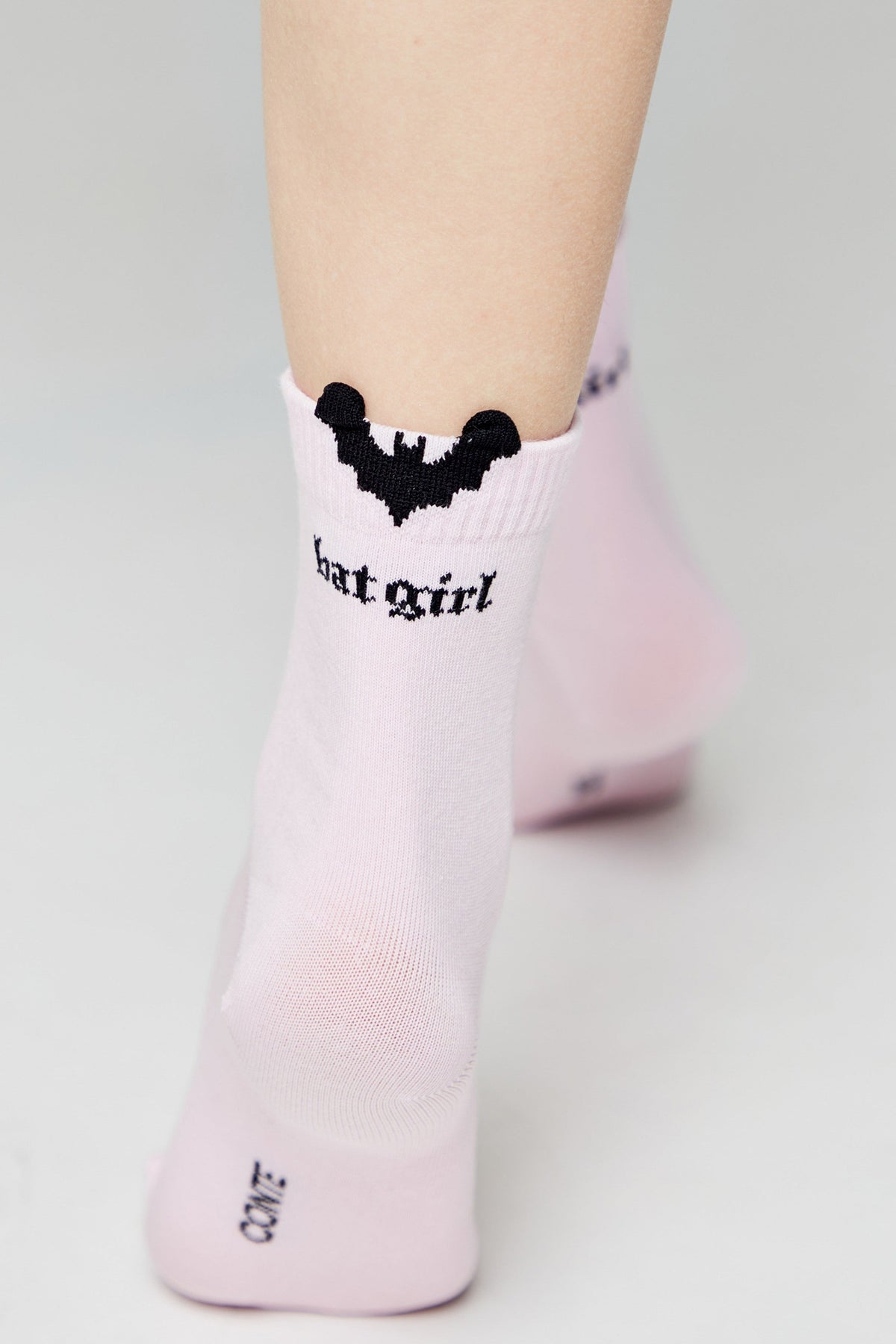 Cotton Socks Conte Classic 245 - Picot "Batgirl" Main image