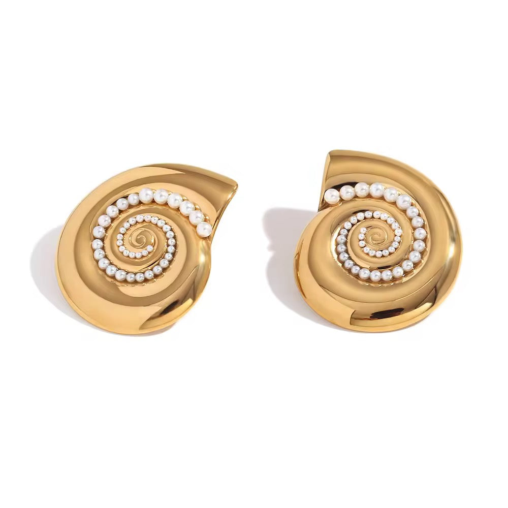 Ingrid Pearl Earring Main image