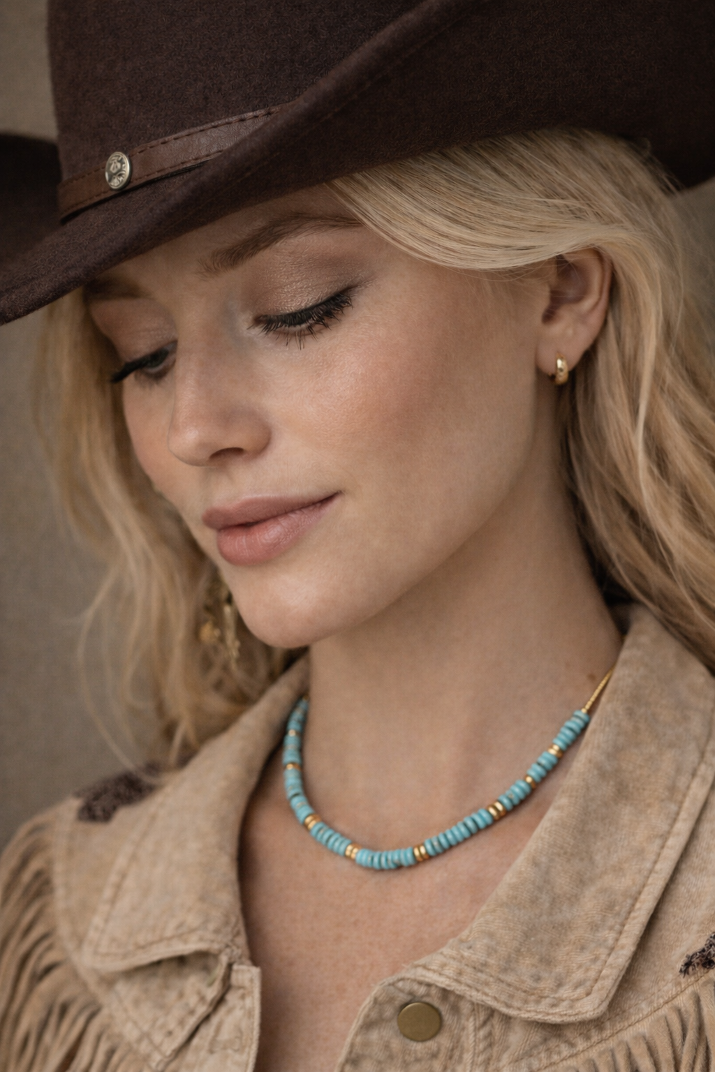 Turquoise Beaded Necklace Secondary image
