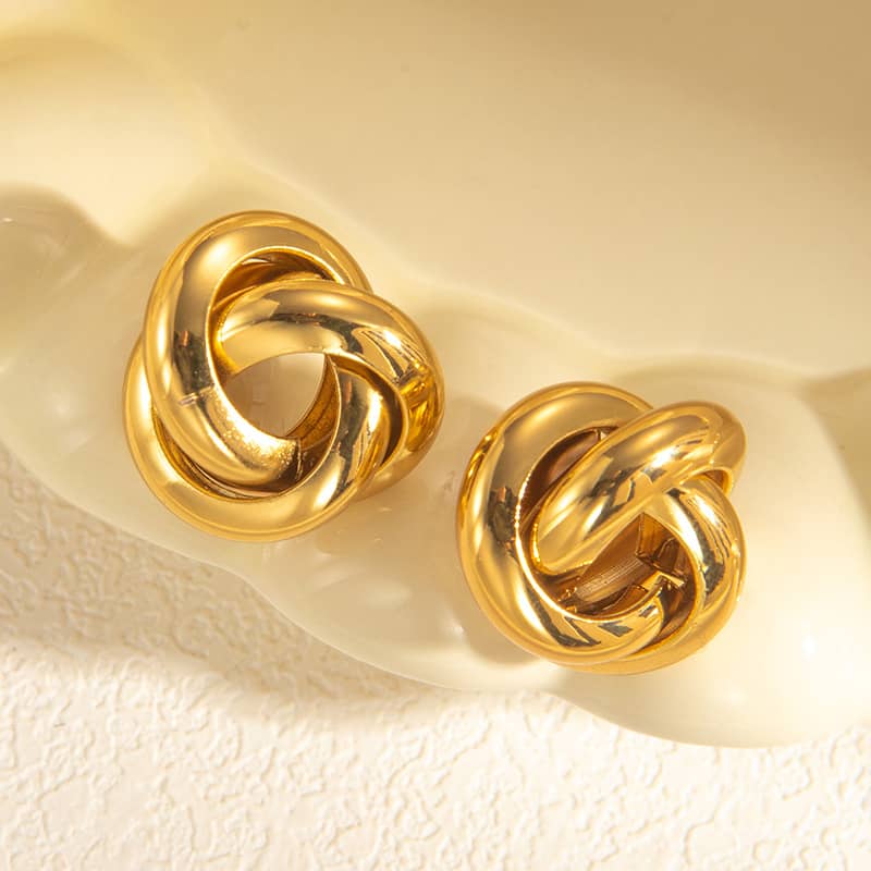 Arden Knotted Stud