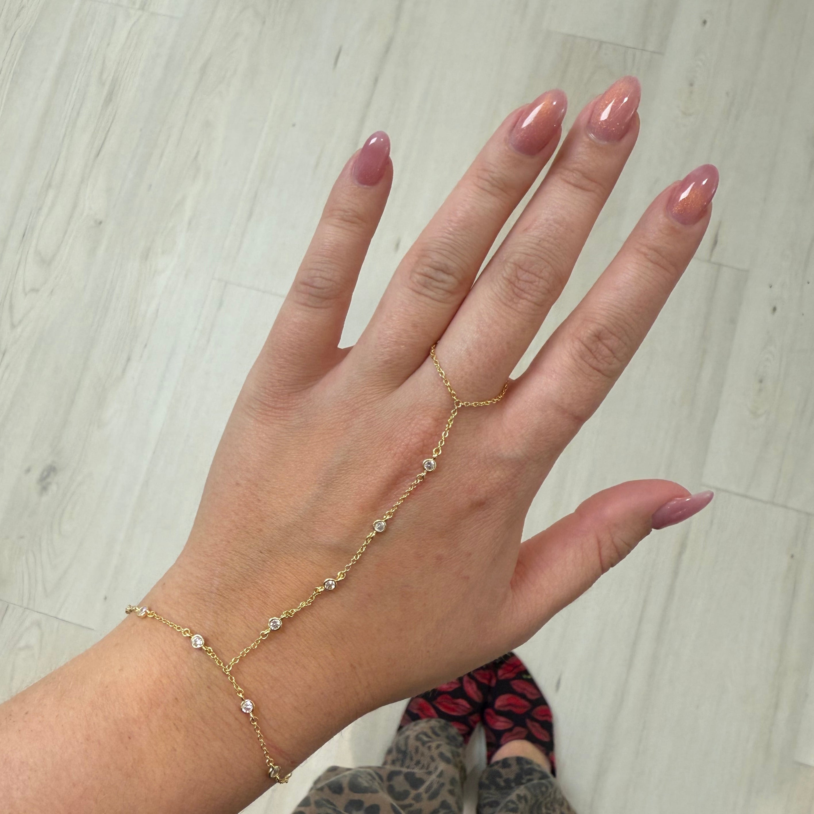Floating Diamond Hand Chain Bracelet Secondary image