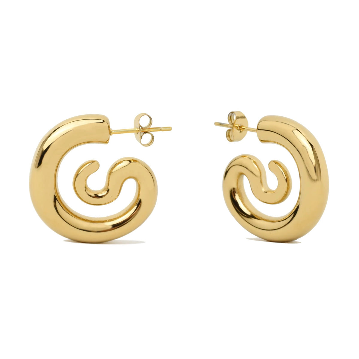 Nadine Hoops Main image