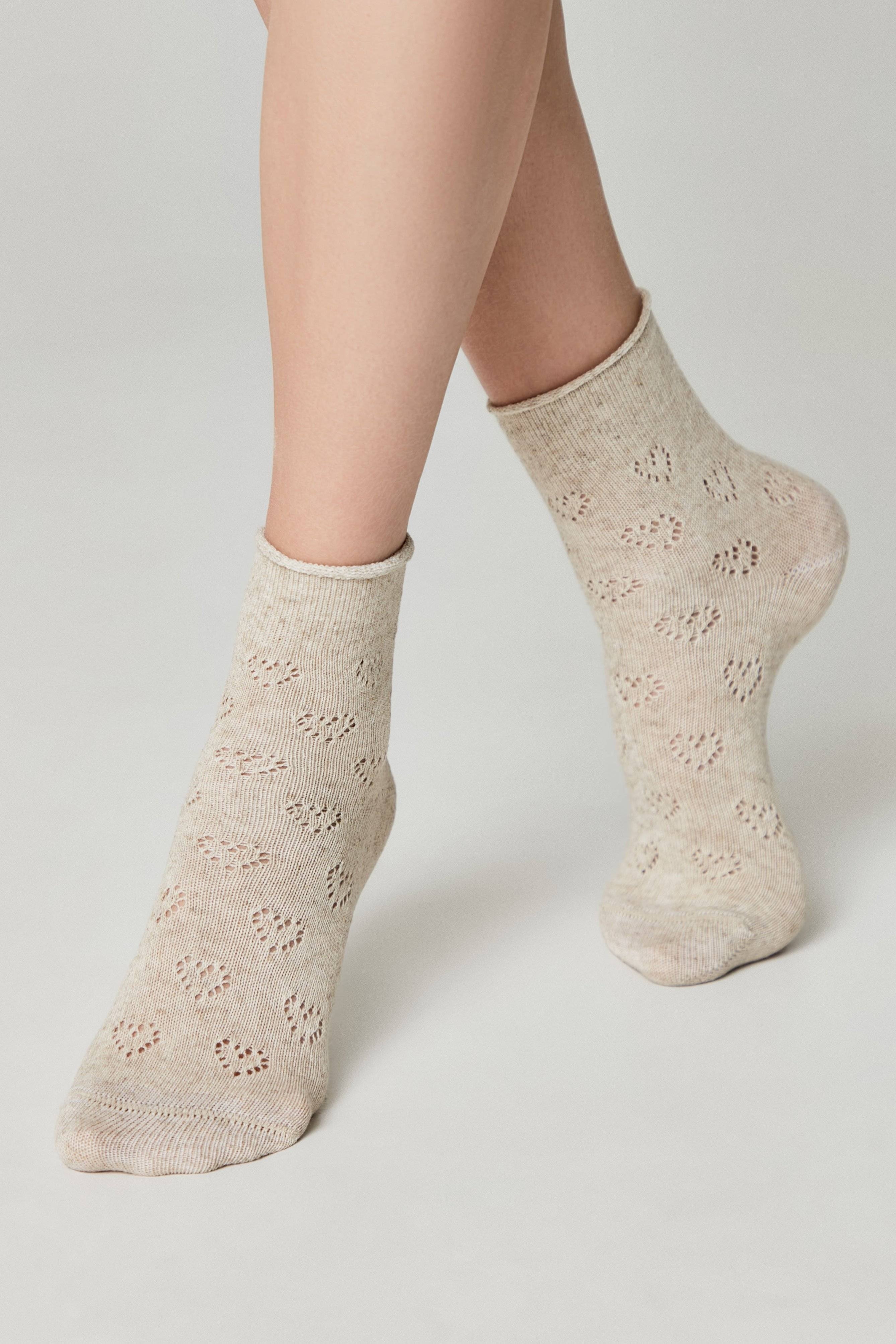 Cotton Linen Socks Conte Classic 542 - Hearts Pattern Secondary image
