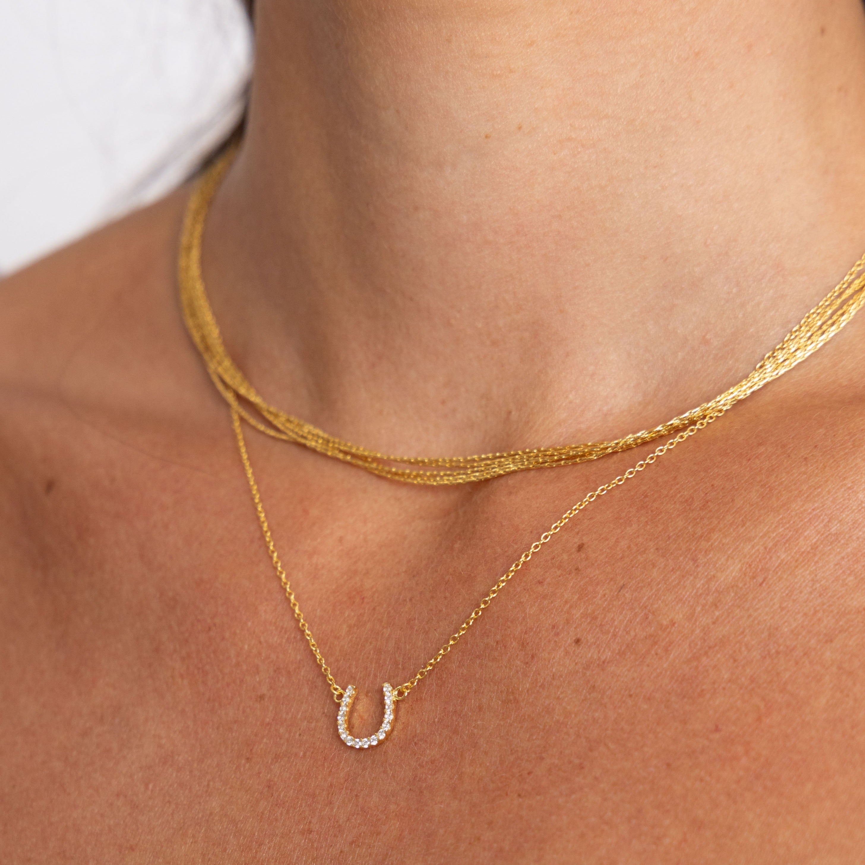 Bridgette Mini Horseshoe Necklace Secondary image