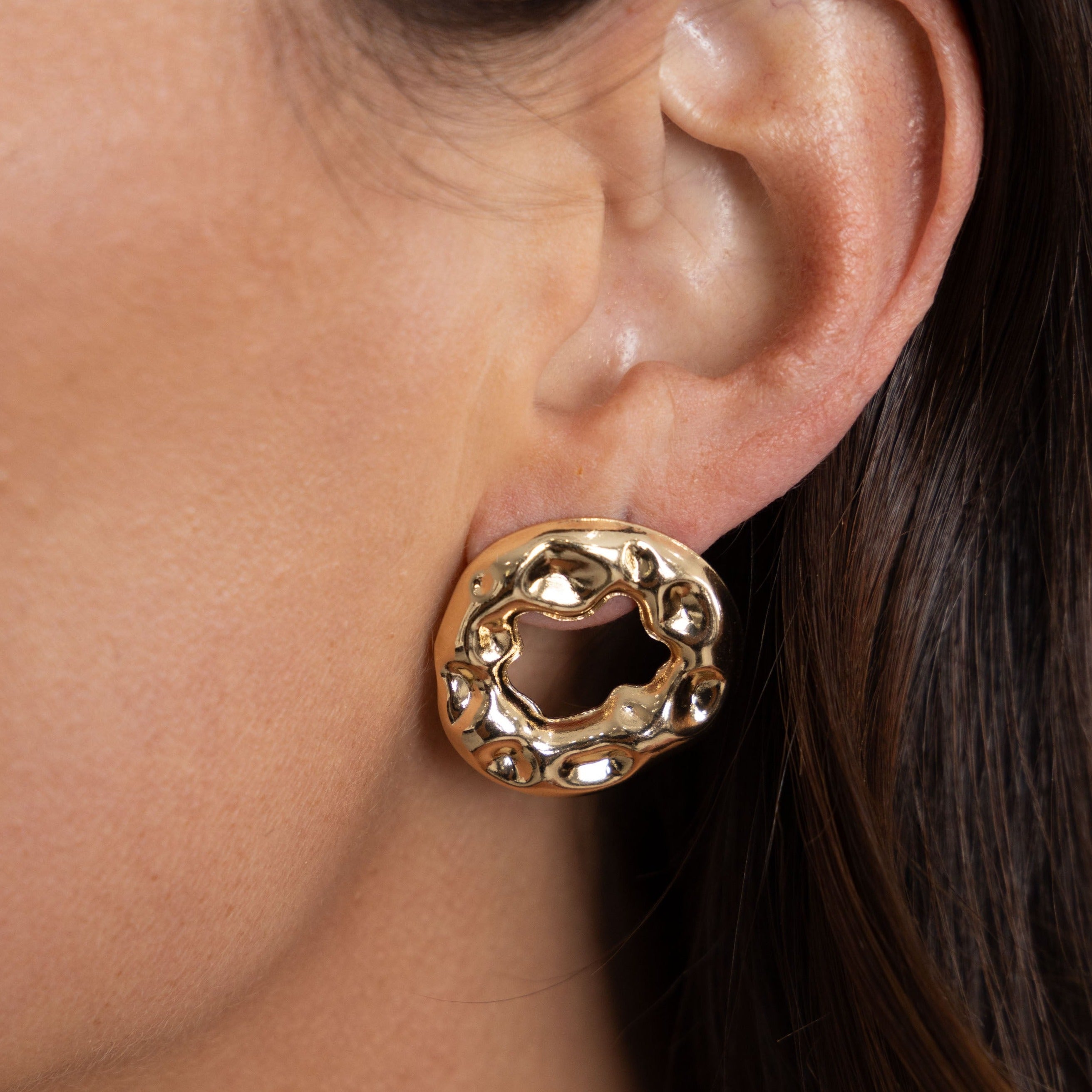 Polly Statement Stud Main image