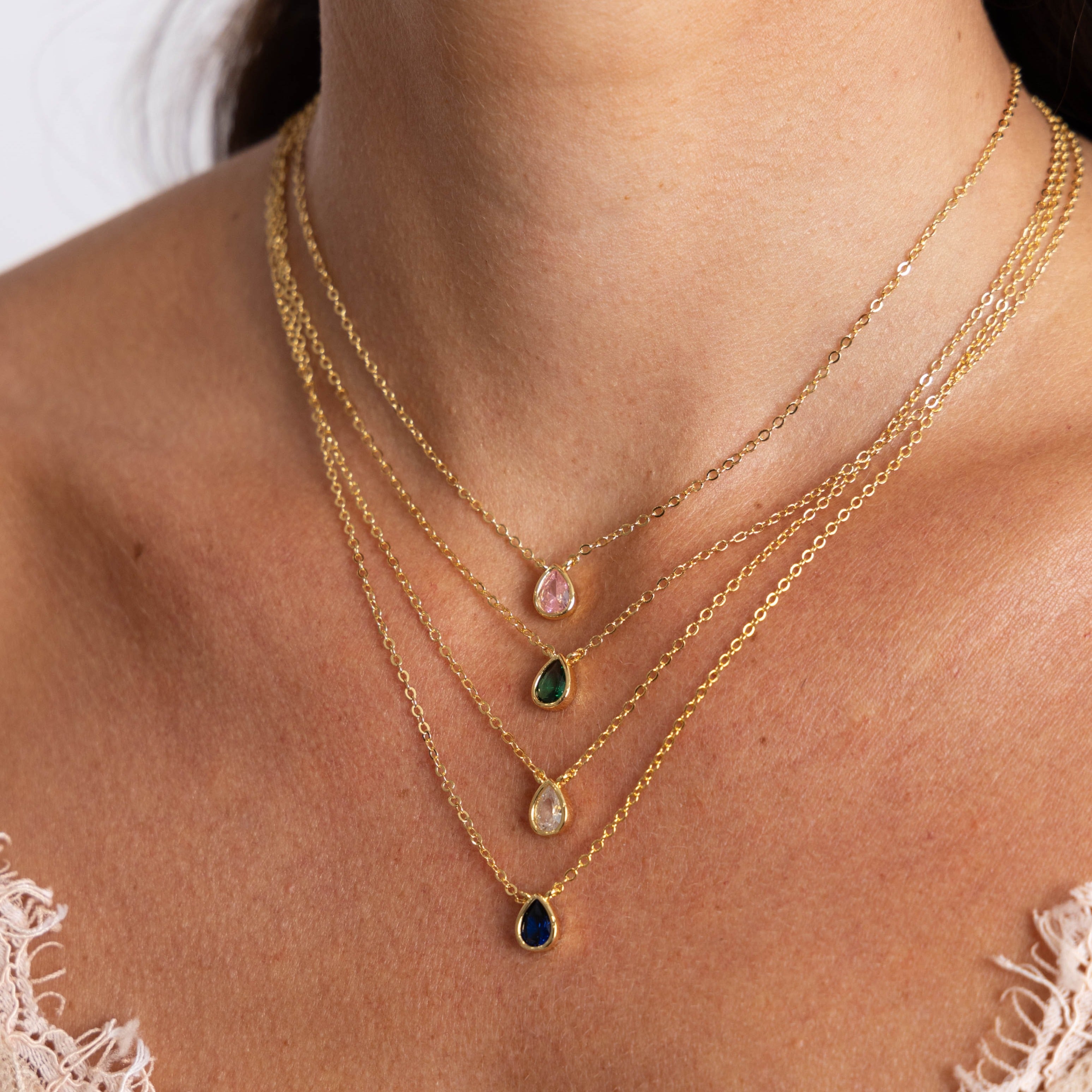 Ines Raindrop Necklace Emerald Secondary image