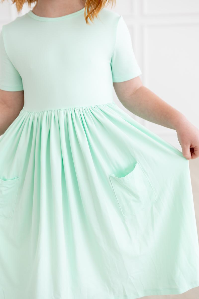 Pastel Green S/S Pocket Twirl Dress Secondary image