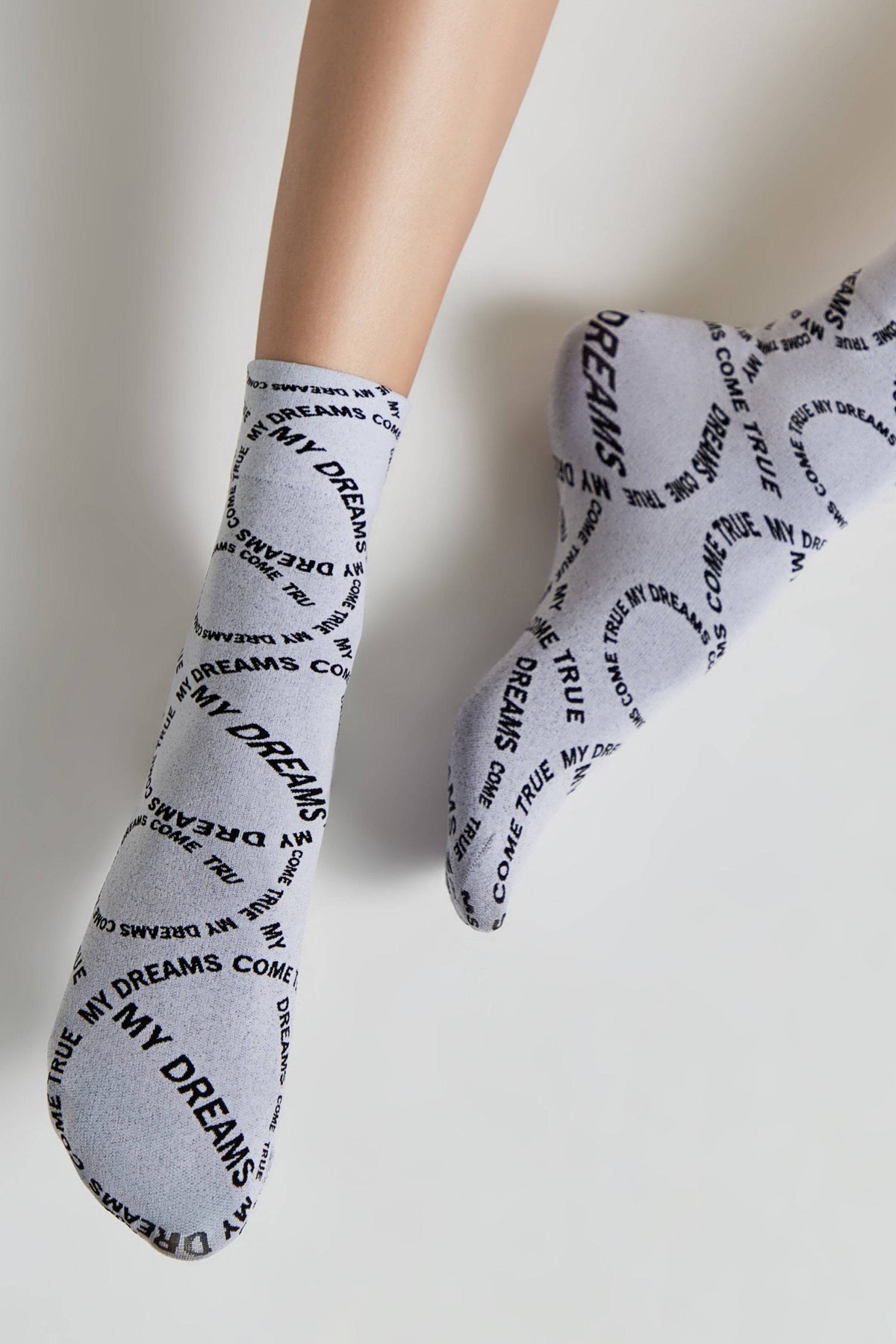 Dense Socks Conte Fantasy - Knitted "My dreams" Design Main image
