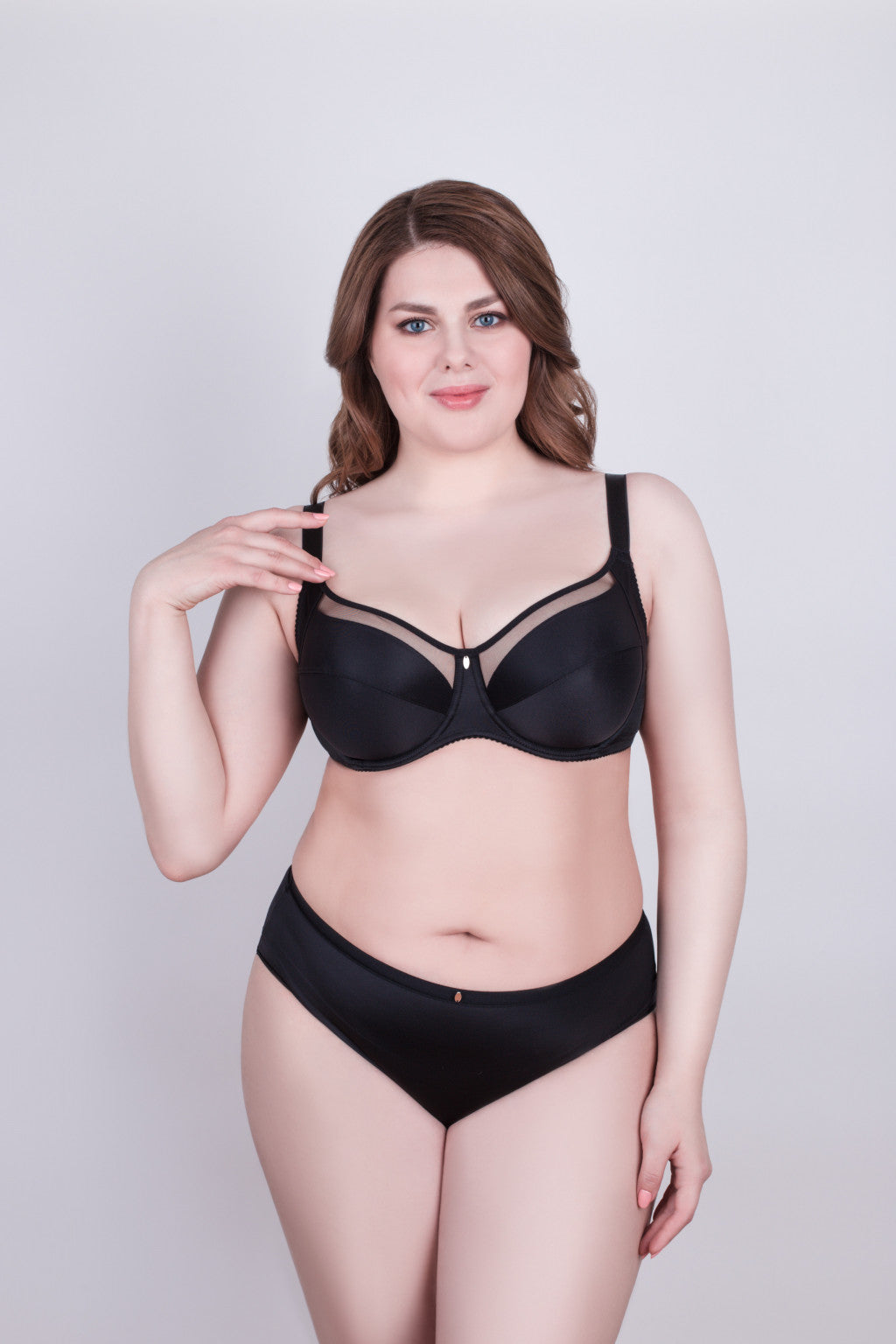 Bra Milavitsa 120150 - Underwired, Mesh Insert, Wide Straps Main image