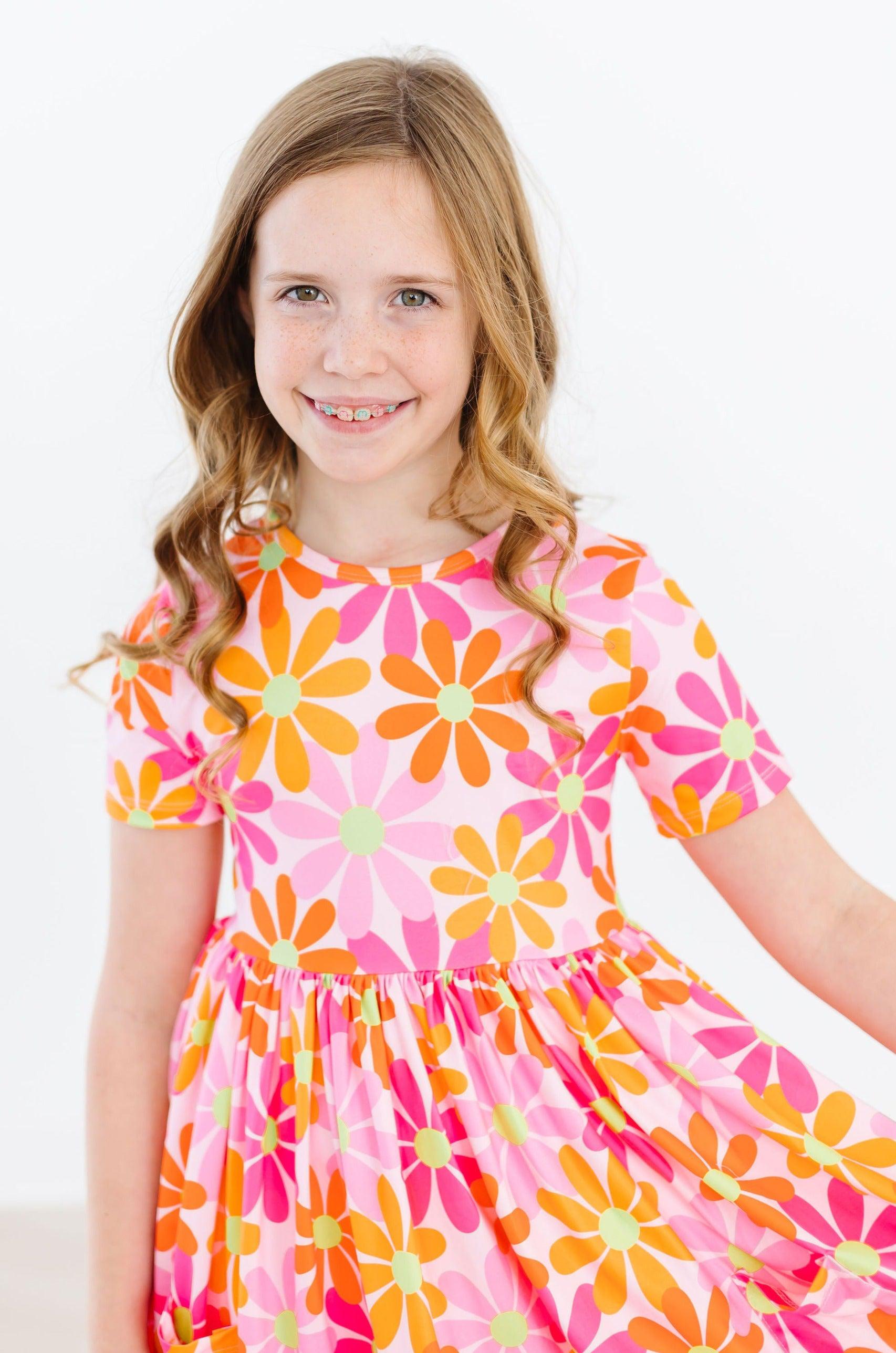 Retro Daisies S/S Pocket Twirl Dress Secondary image