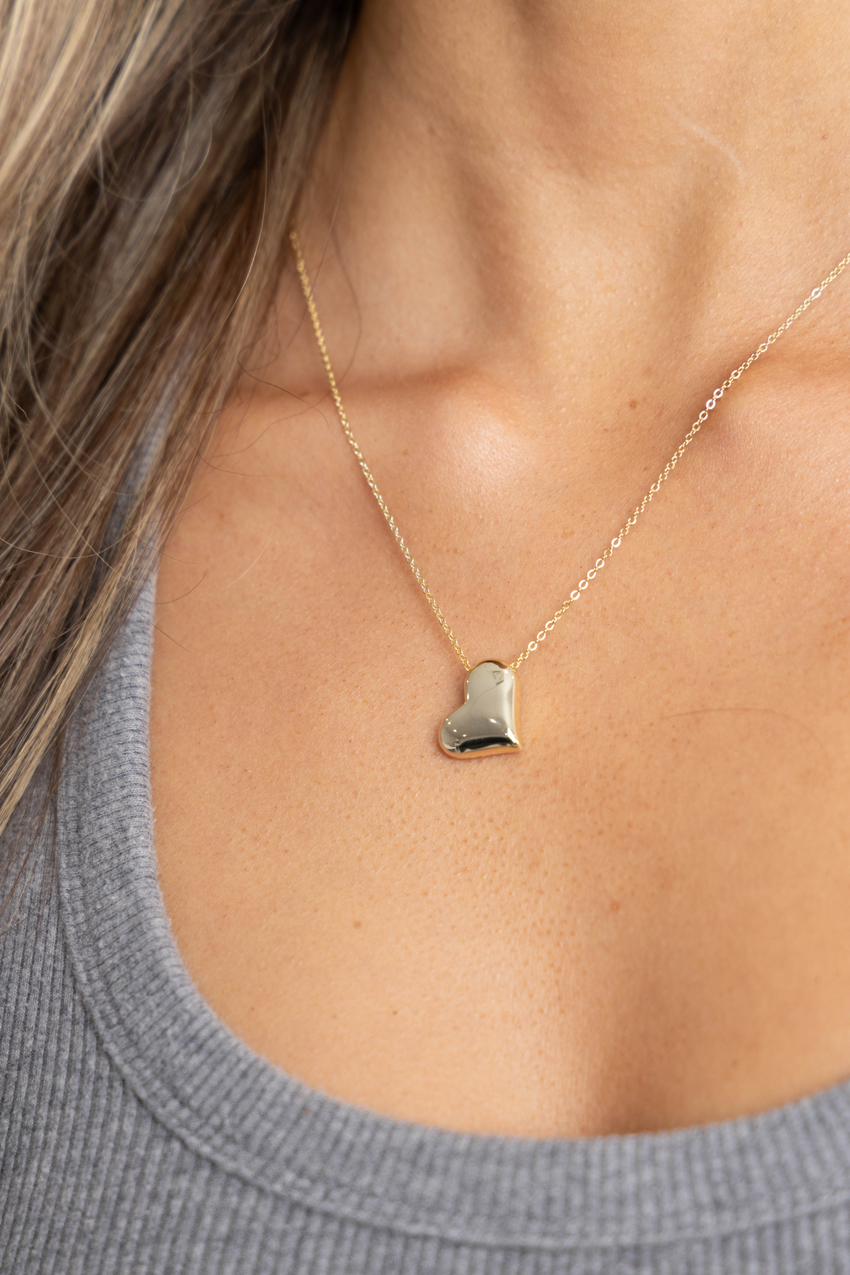 Susie Heart Necklace Secondary image