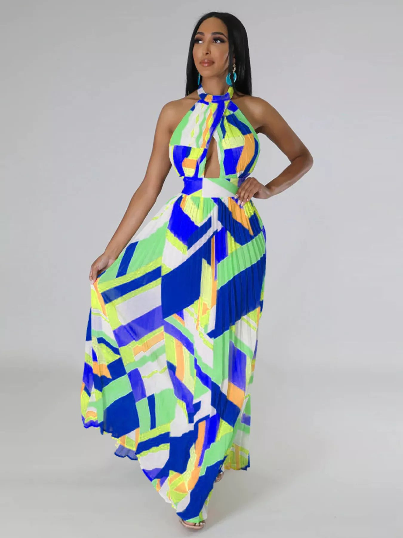 Halter Neck Geometric Print Pleated Maxi Dress - product image 13