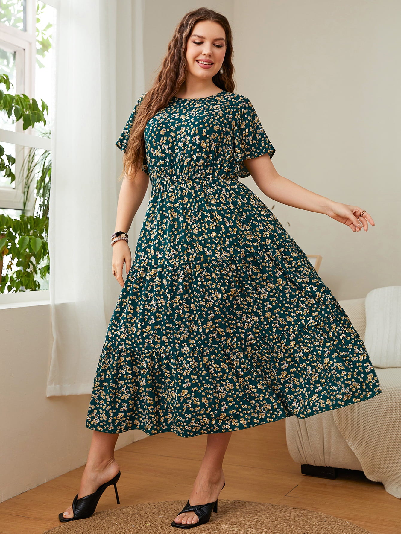 Honey Plus Size Floral Round Neck Short Sleeve Midi Dress - product image 3