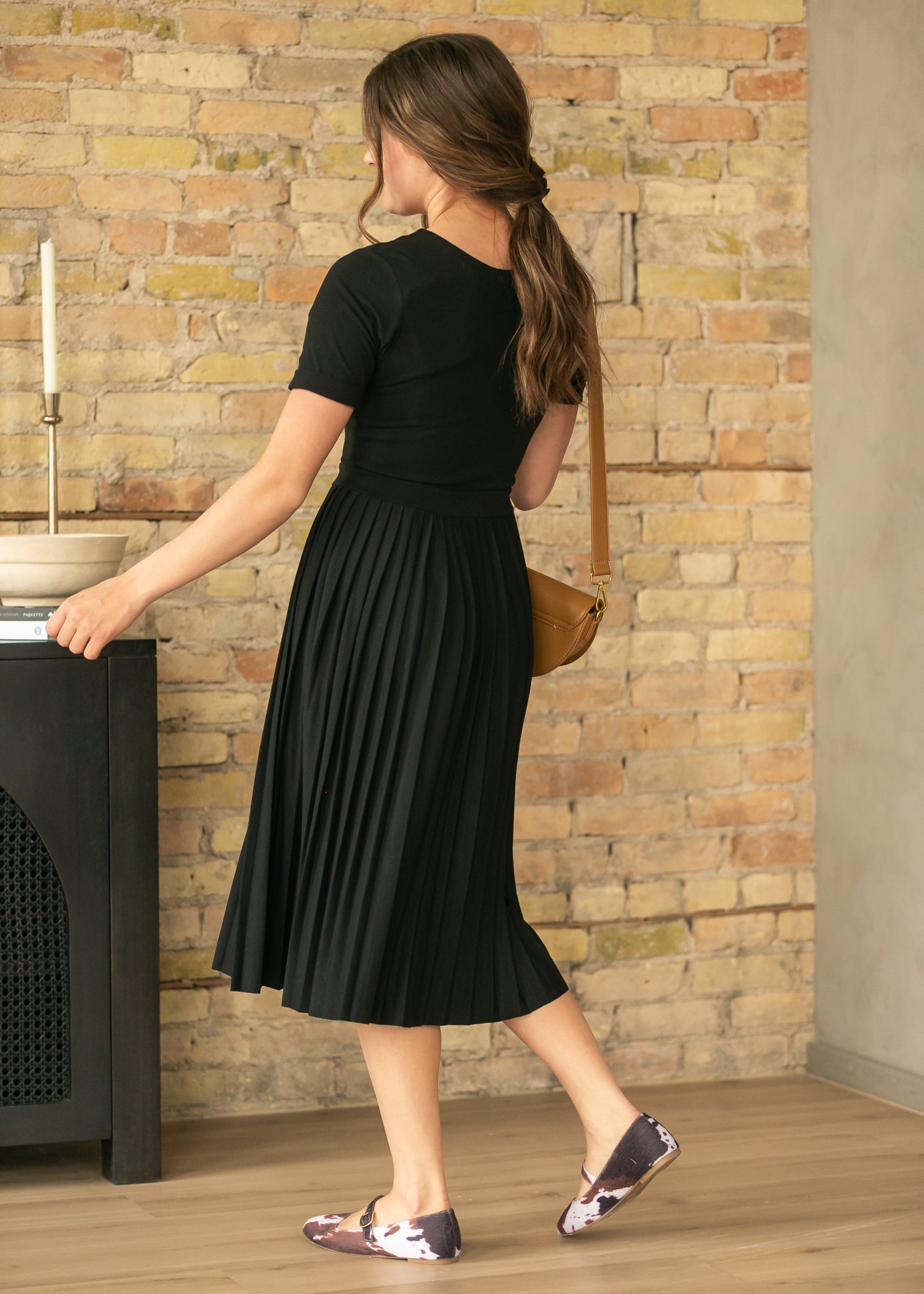 Emersyn Black Pleated Midi Dress - product image 6