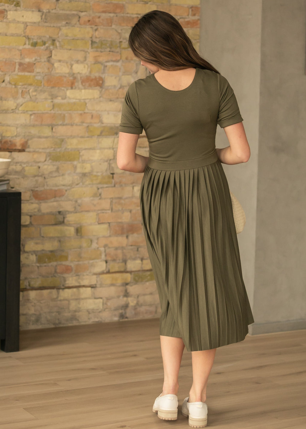 Emersyn Olive Pleated Midi Dress - product image 7