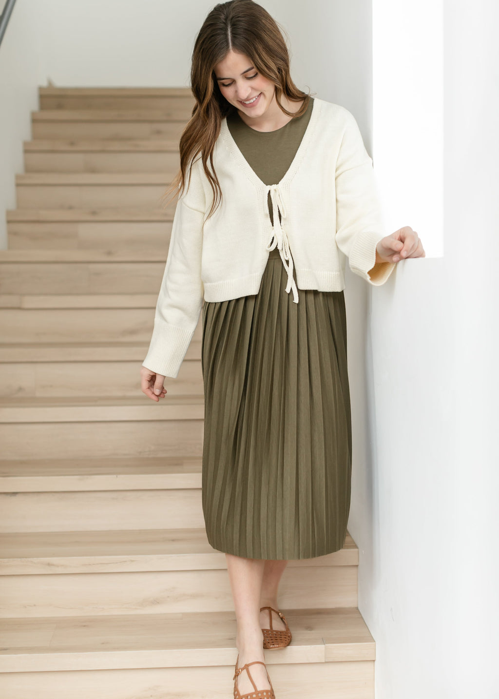 Emersyn Olive Pleated Midi Dress - product image 8