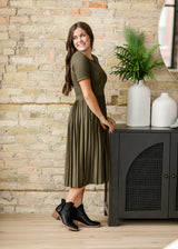 Emersyn Pleated Midi Dress