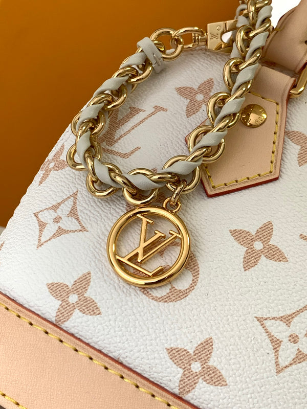 Women's Mini Structured Handbag with Heart-Shaped Pouch & Shoulder Strap
