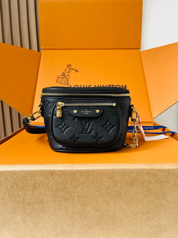 Women's Black Textured Crossbody Shoulder Bag – Gold Chain Strap