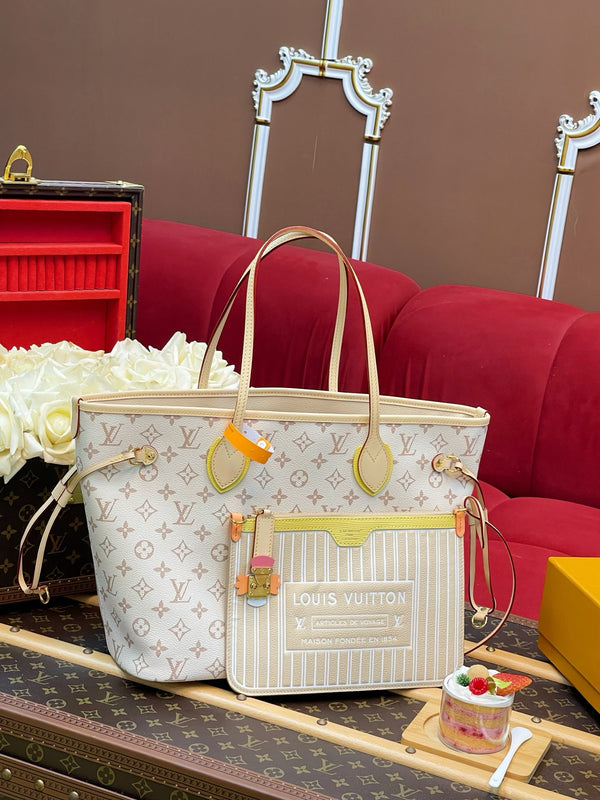 Louis Vuitton Neverfull MM Monogram Tote Bag – Beige