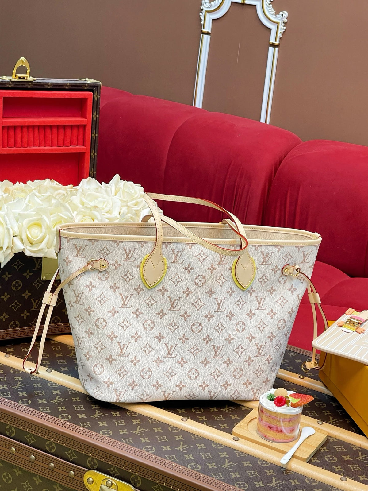 Louis Vuitton Neverfull MM Monogram Tote Bag – Beige