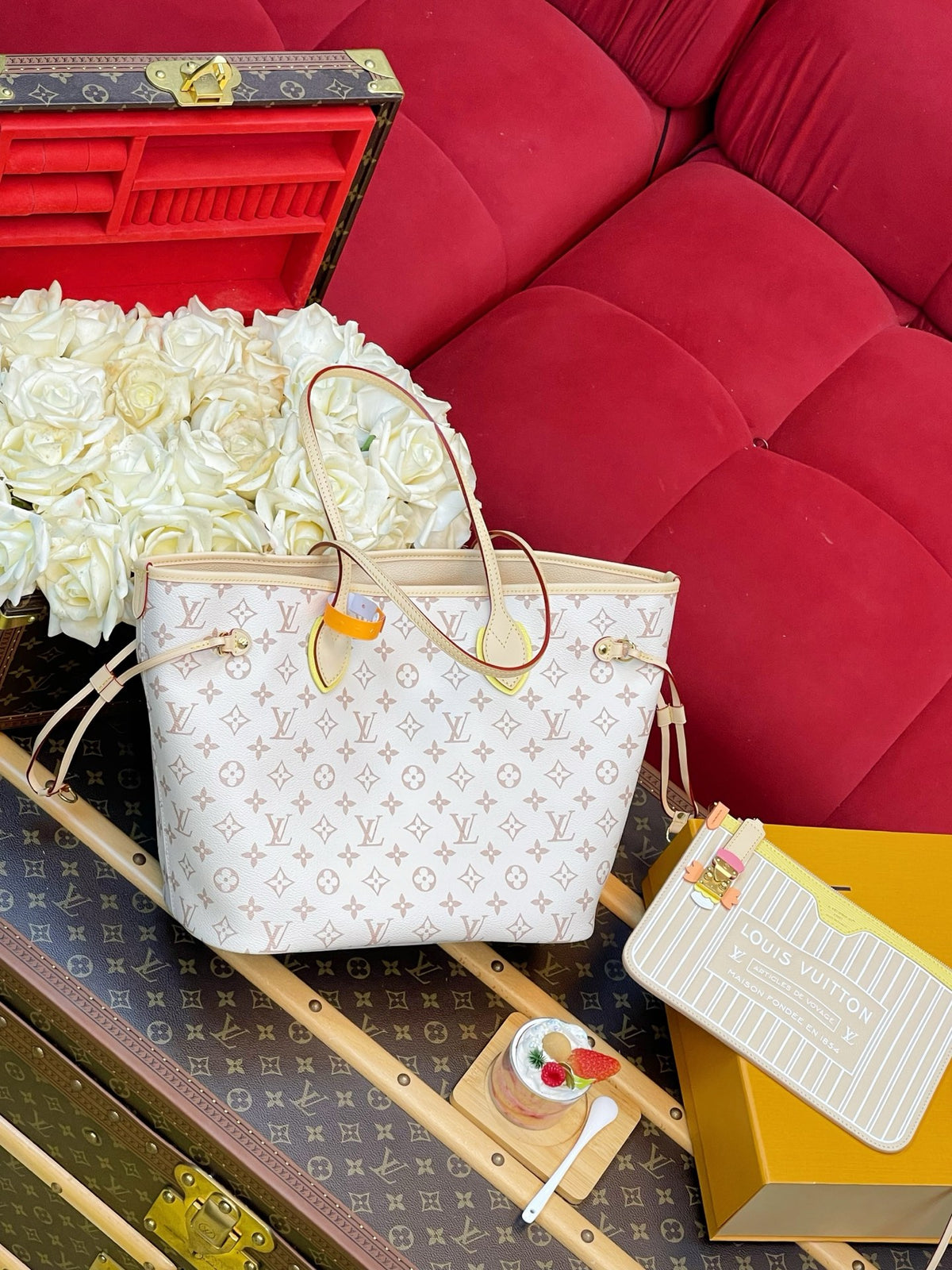 Louis Vuitton Neverfull MM Monogram Tote Bag – Beige