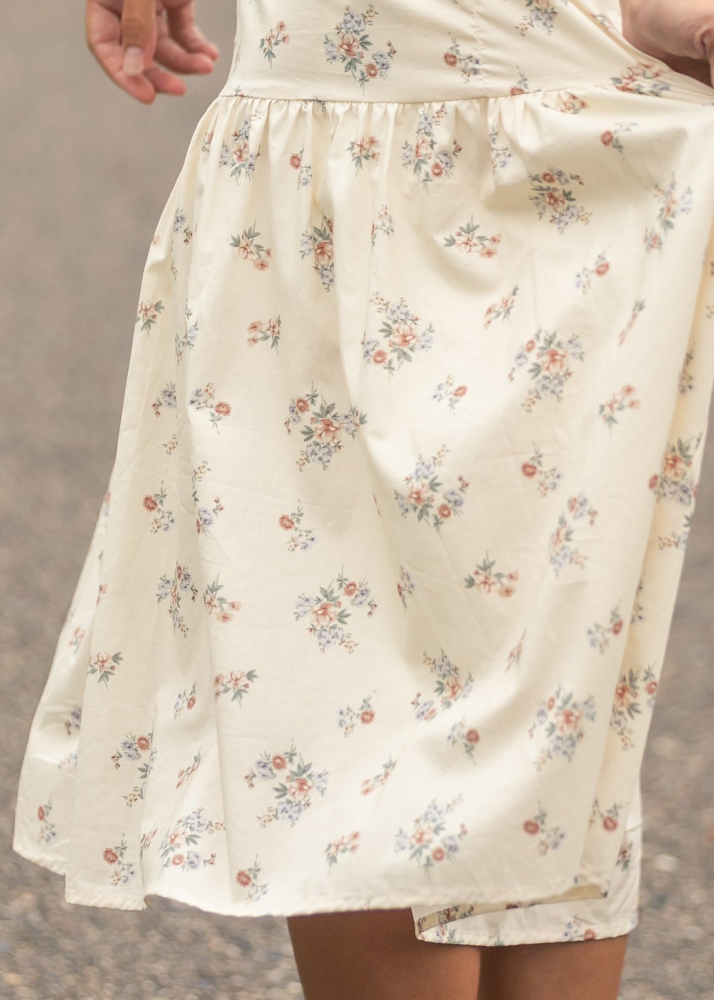 Katrina Half Sleeve Floral Midi Dress - product image 16