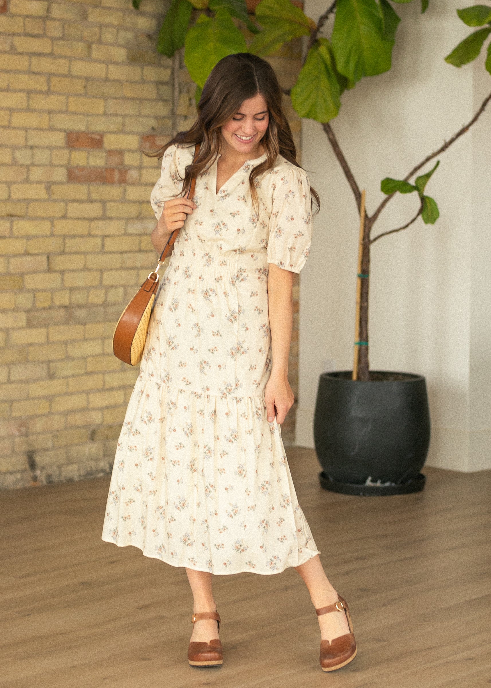 Katrina Half Sleeve Floral Midi Dress - product image 4
