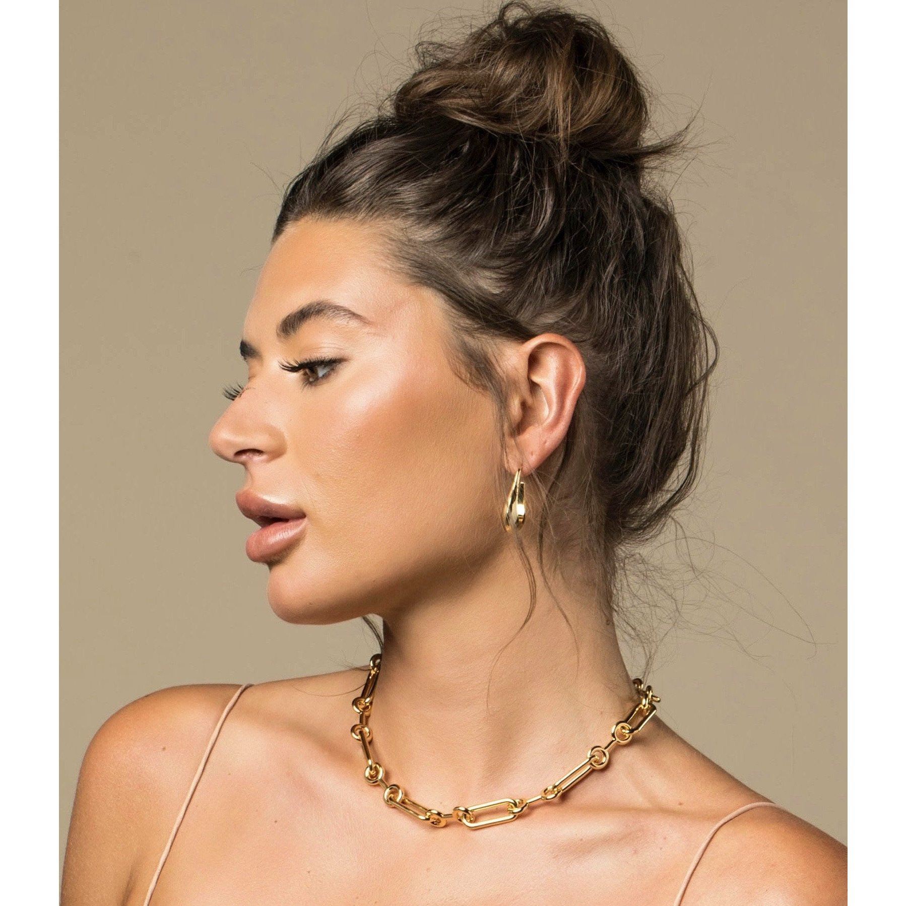 Lacey Chain Necklace Secondary image