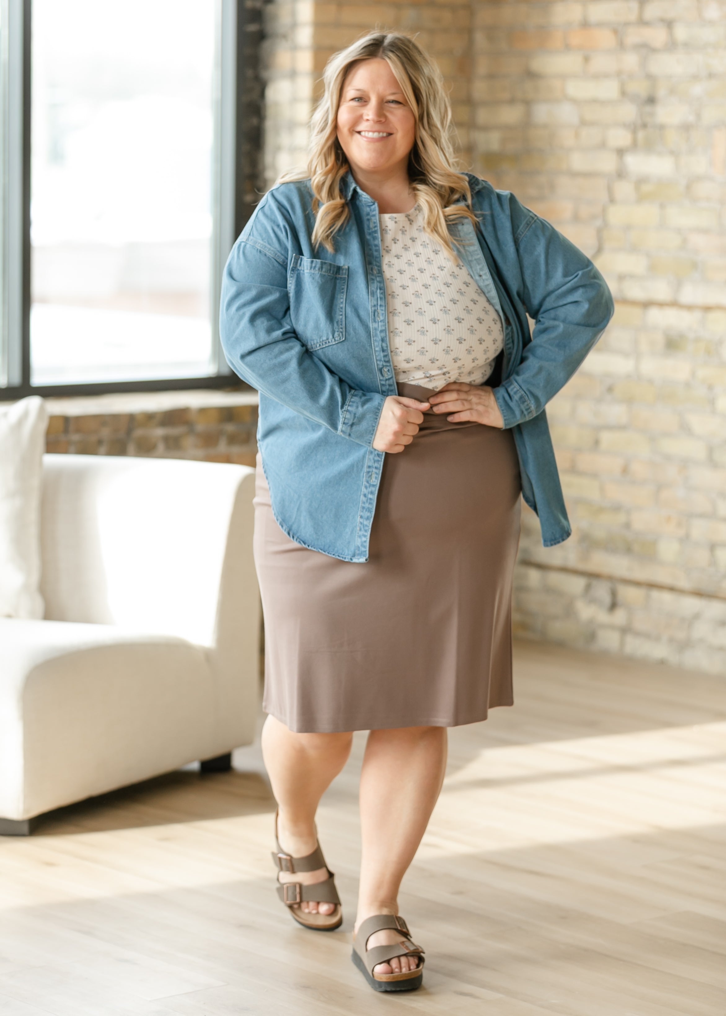 Quinn Deep Taupe Knit Midi Skirt Secondary image