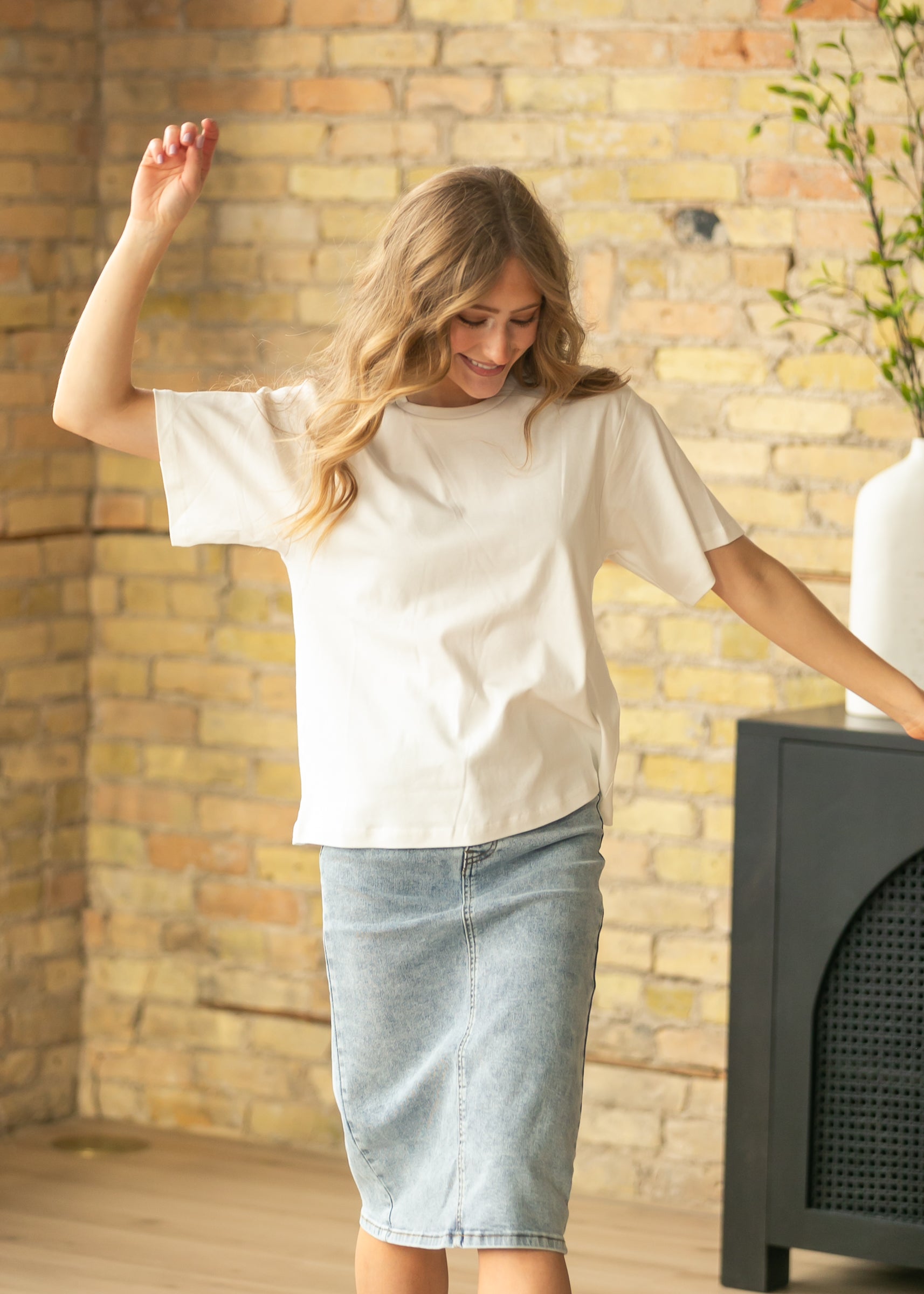 Short Sleeve Essential Relaxed T-shirt Main image