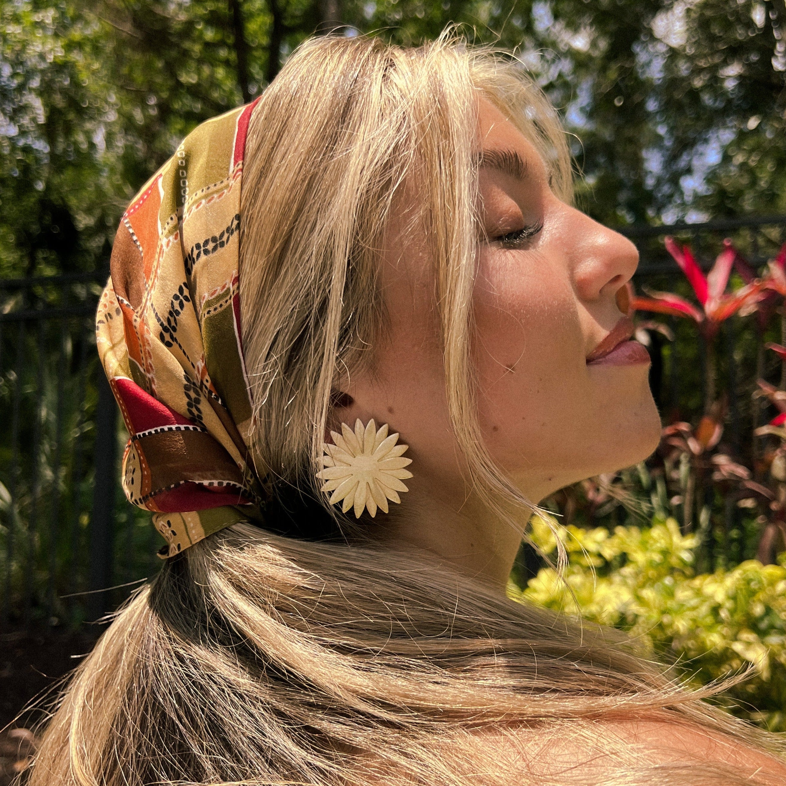 Sol Statement Earring Secondary image