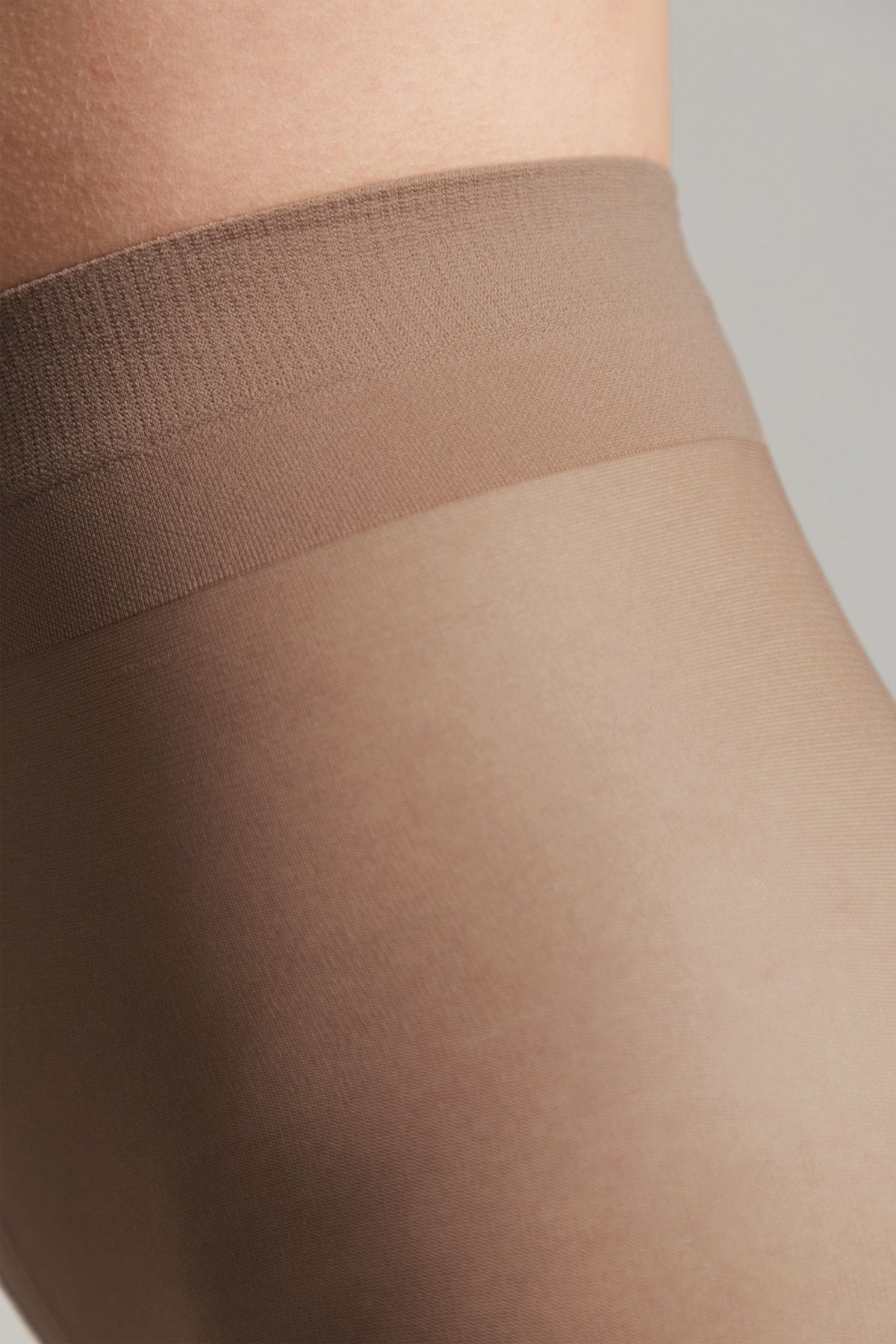 Tights Conte Tango 20 Den - Sheer to Waist Satin Shine