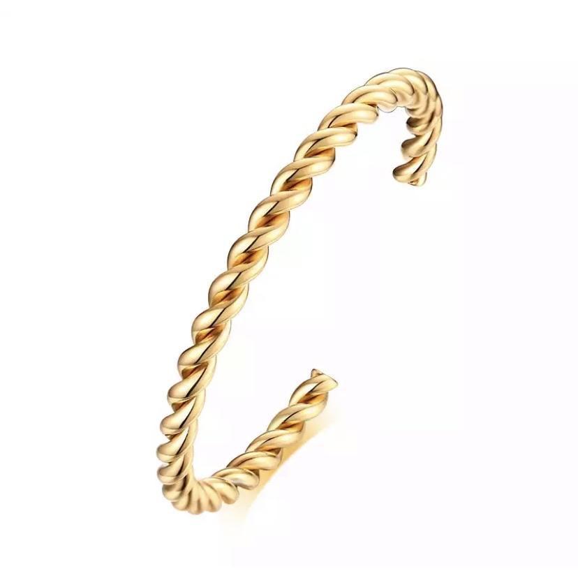 Twist Cuff Main image